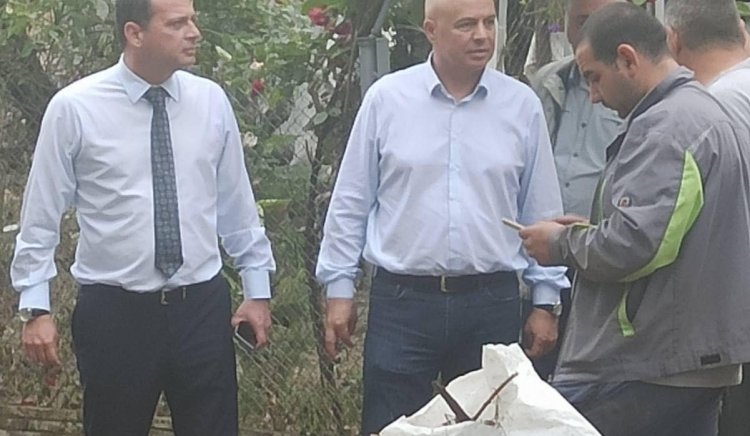 Депутатите на БСП Свиленски и Ченчев на място при  пострадалите хора в Берковица
